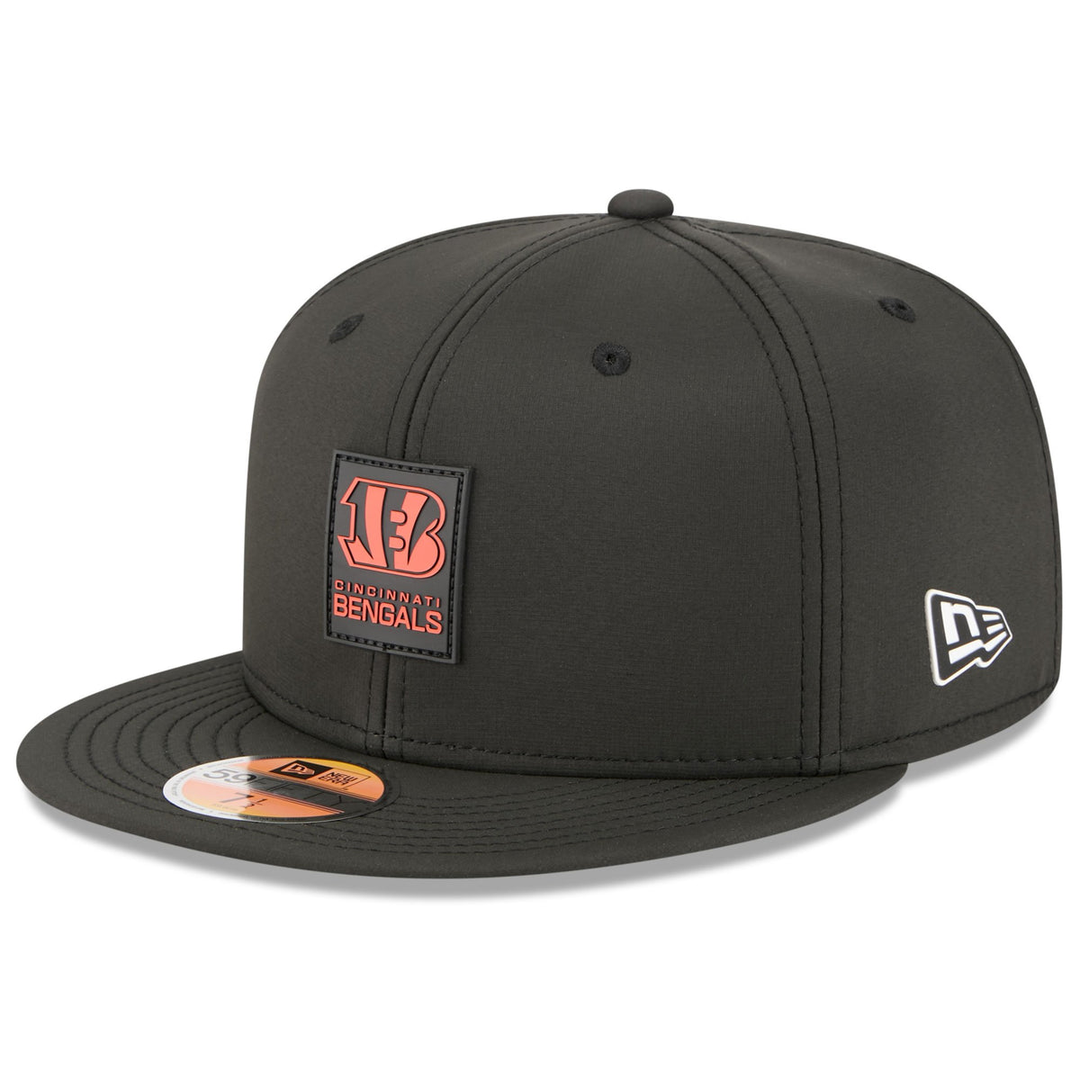 Men's New Era Black Cincinnati Bengals 2025 Sideline 59FIFTY Fitted Hat