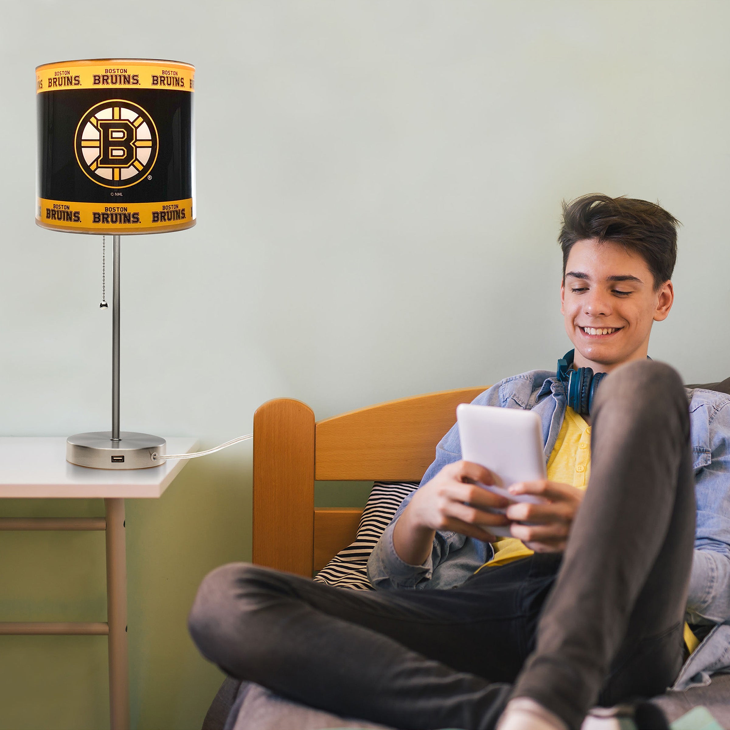 Boston Bruins Chrome Lamp