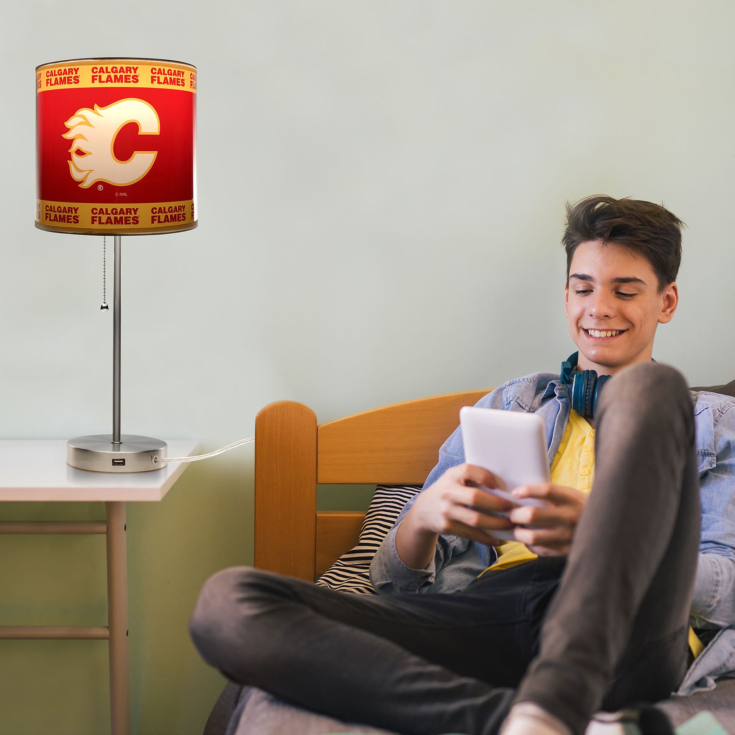 Calgary Flames Chrome Lamp