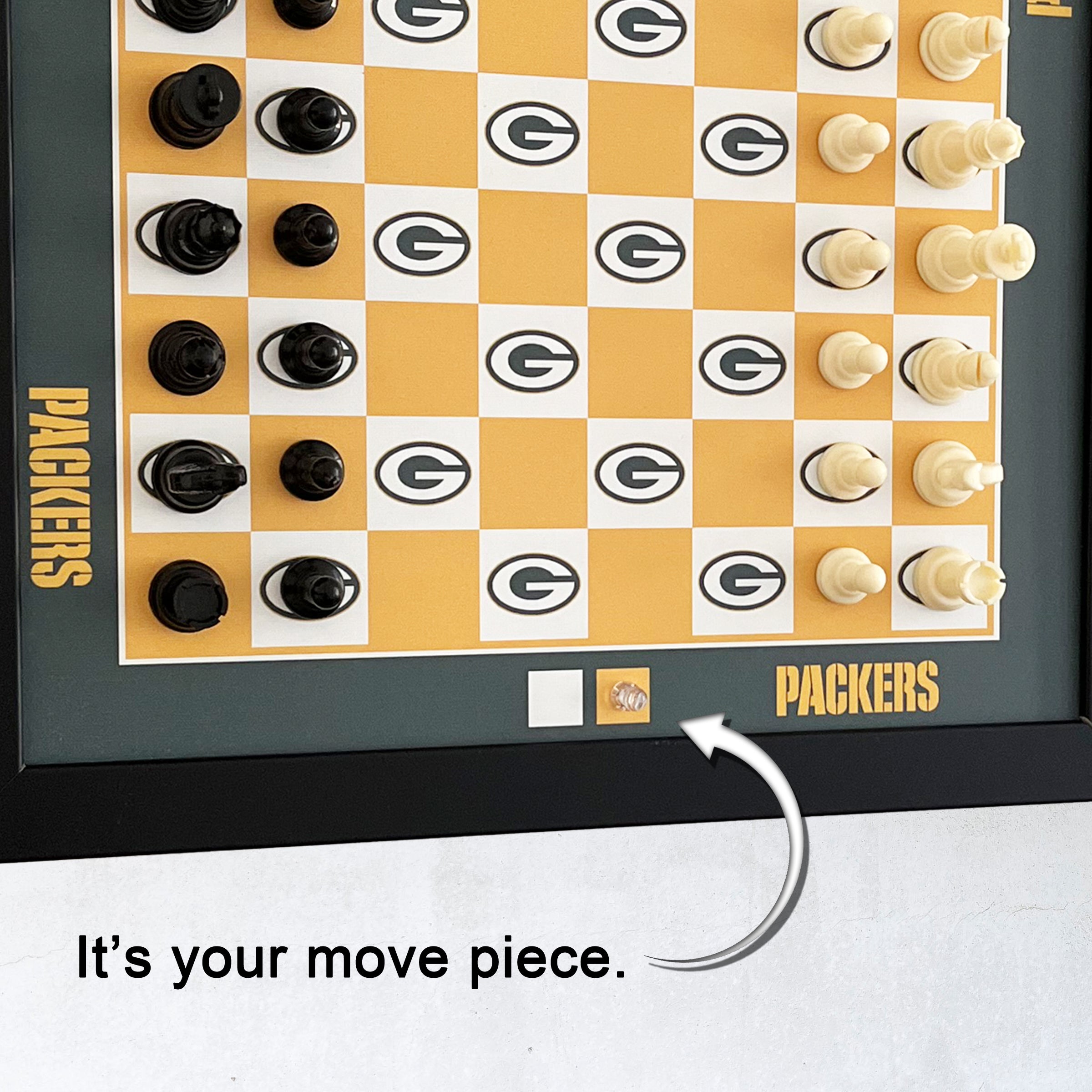 Green Bay Packers Magnetic Chess Set