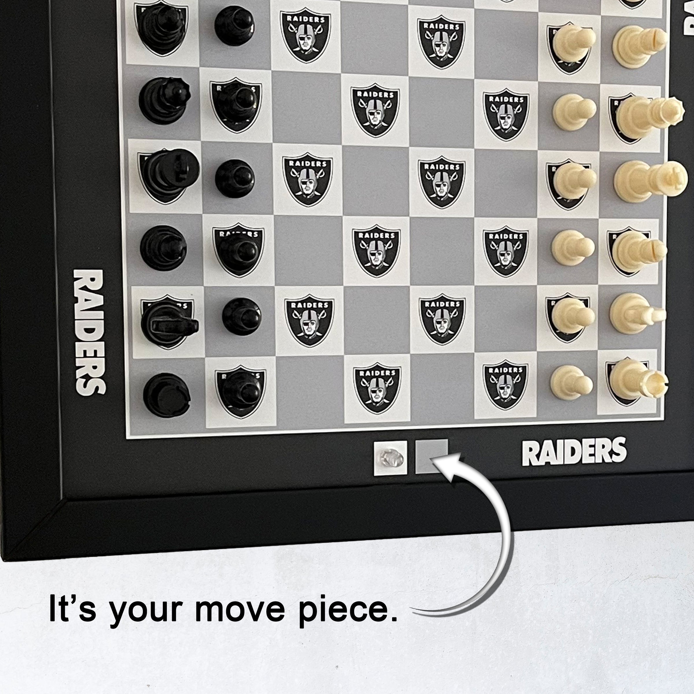 Las Vegas Raiders Magnetic Chess Set