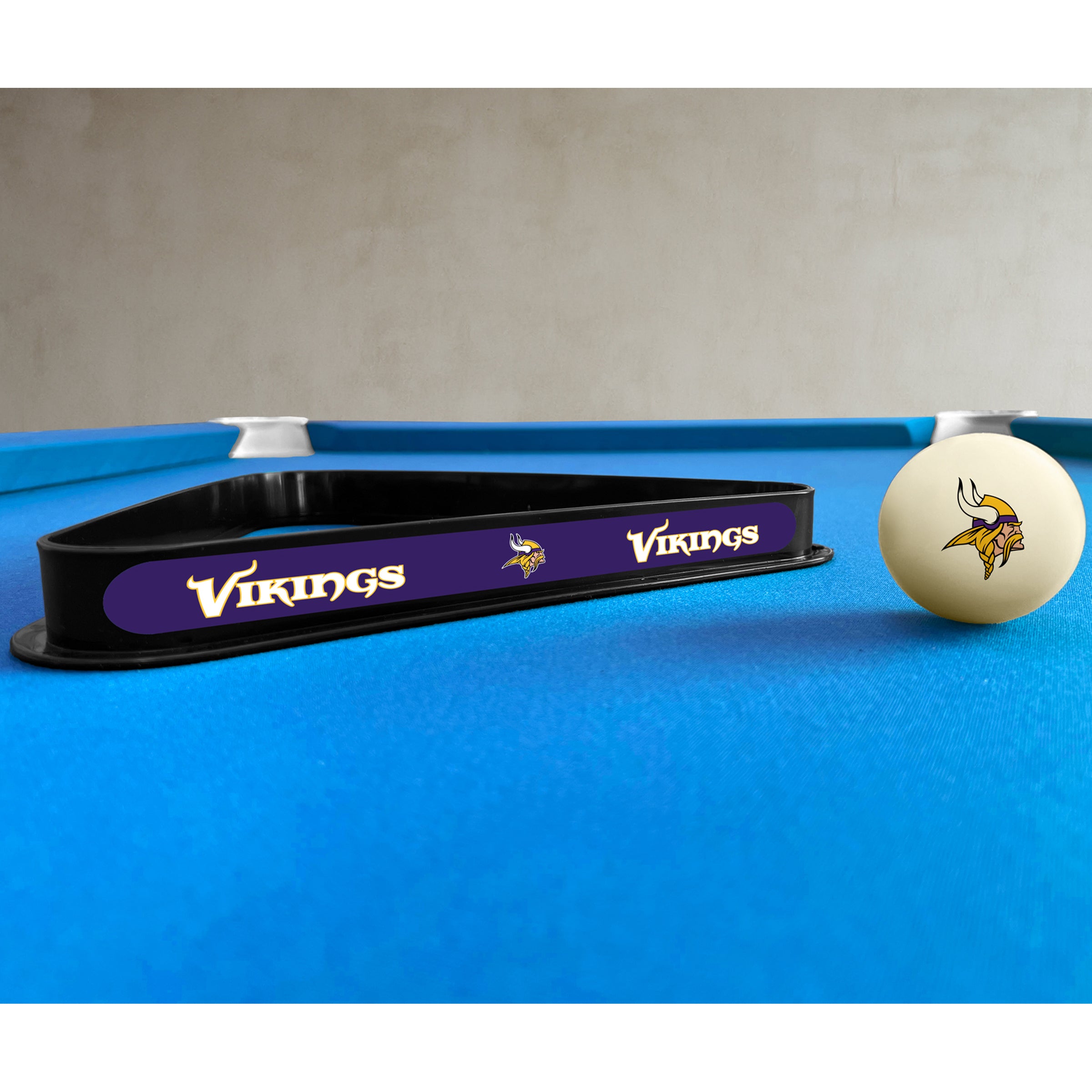 Minnesota Vikings Cue Ball & Ball Rack