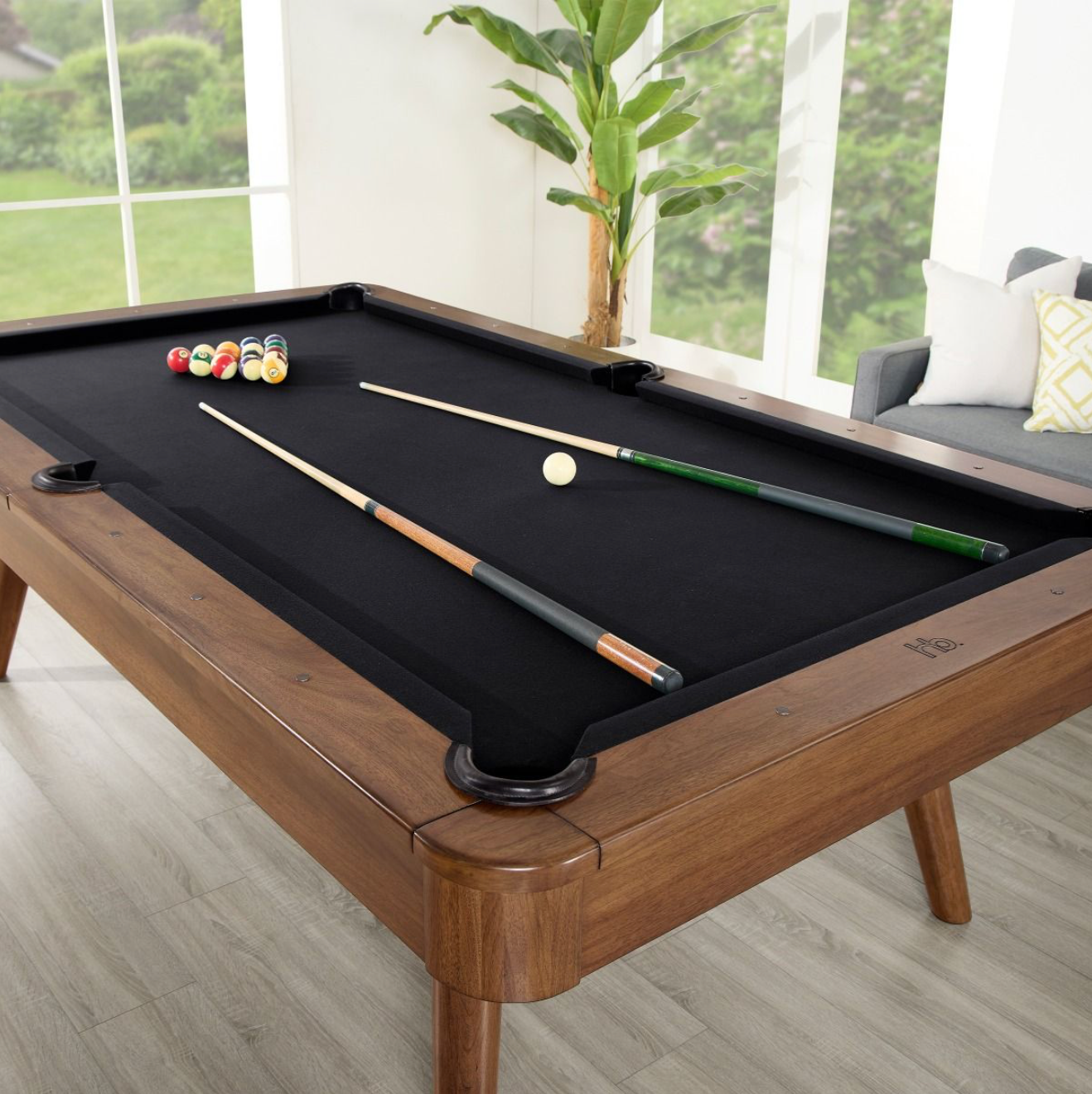 Elton 8' Pool Table in Walnut