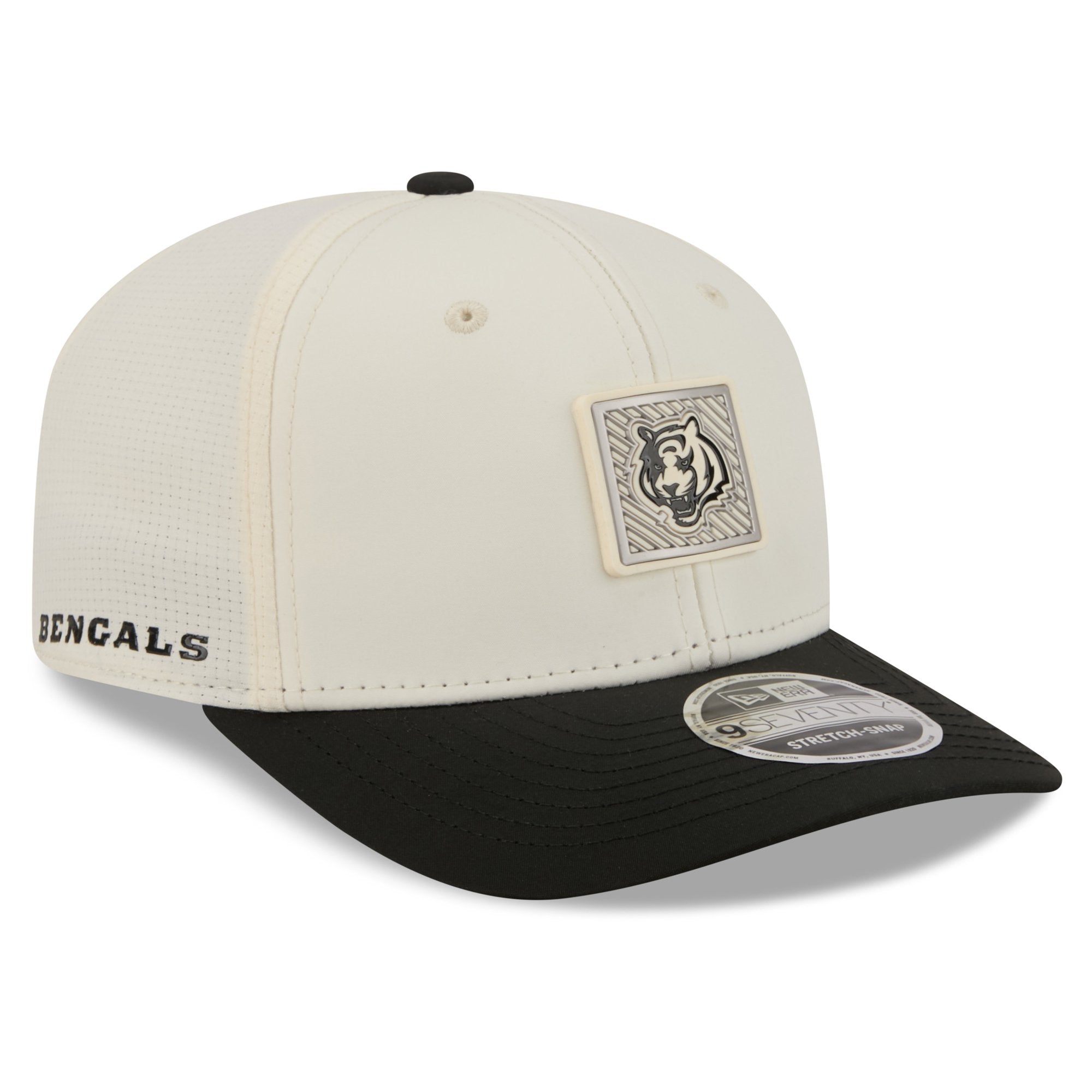 Men's New Era  Cream/Black Cincinnati Bengals 2026 NFL Training Camp 9SEVENTY Adjustable Hat